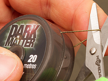 Повод. мат. без оболочки Korda Dark Matter Braid   20м 20lb/ (Camo) 